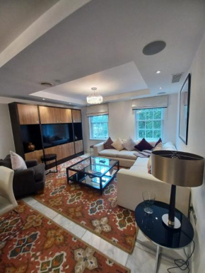 Buckingham Palace Residences by Aeria Apartments